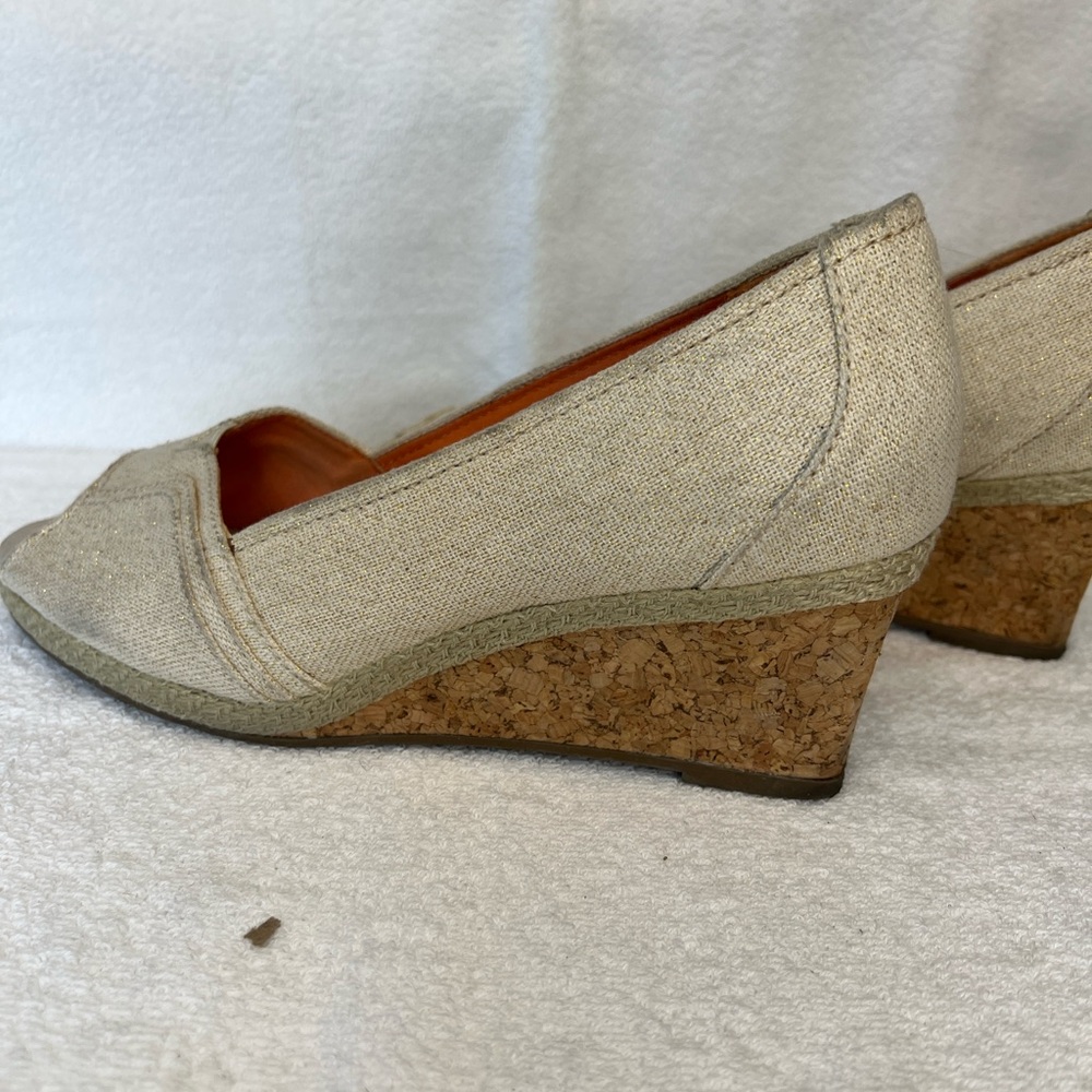 Women's Cream Wedge Shoes
